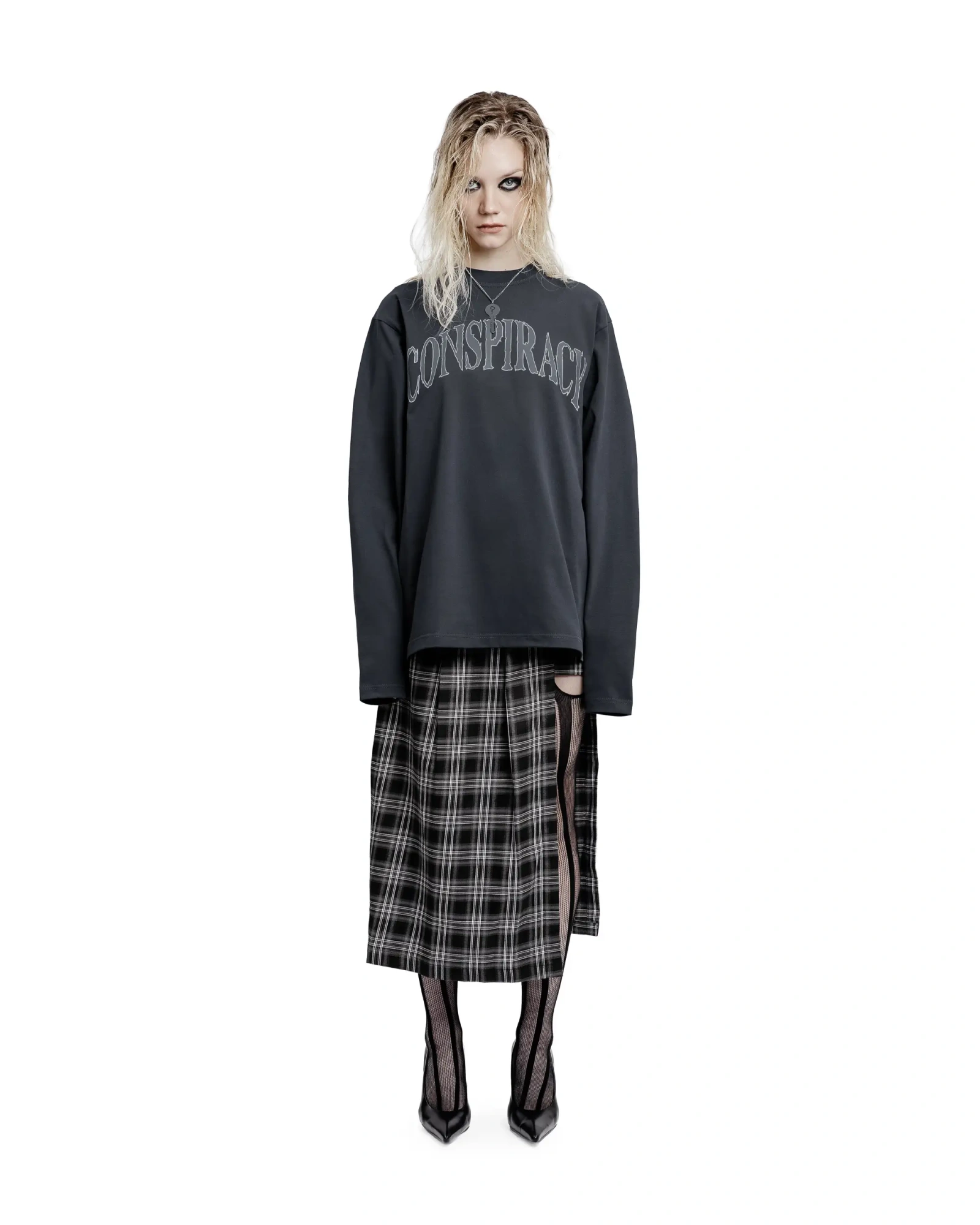 Лонгслив CONSPIRACY